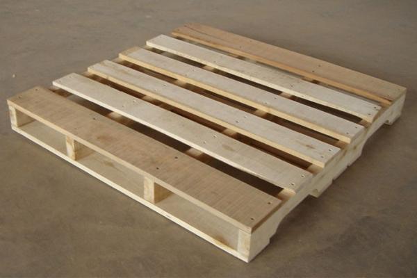 Pallet gỗ